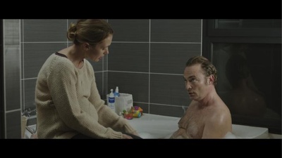 匍匐前进剧照的剧照