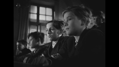 一笼夜莺剧照的剧照