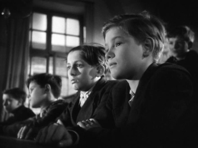 一笼夜莺剧照的剧照