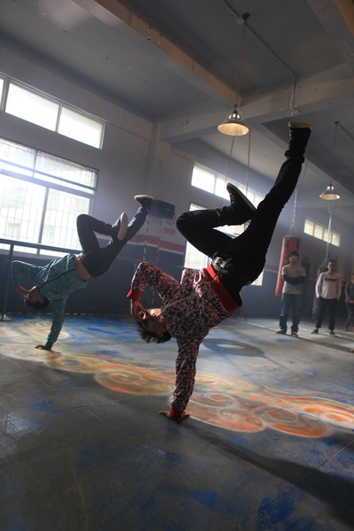 街舞小子剧照的剧照