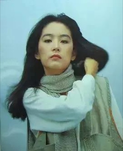 幽兰在雨中剧照的剧照