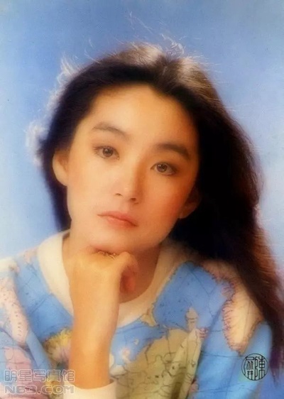 幽兰在雨中剧照的剧照