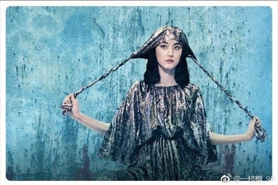 幽兰在雨中剧照的剧照