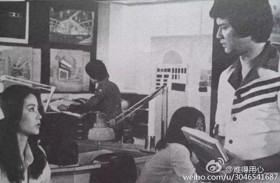 幽兰在雨中剧照的剧照