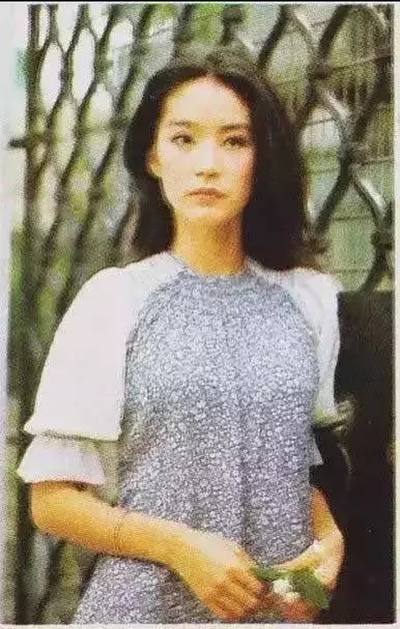 幽兰在雨中剧照的剧照