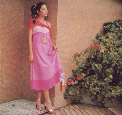 幽兰在雨中剧照的剧照