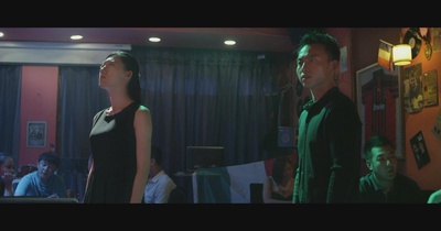 在雨中剧照的剧照