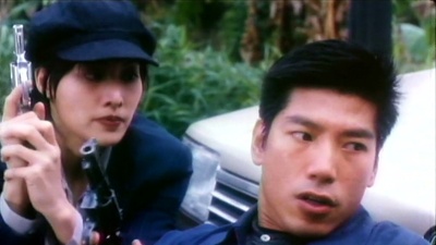 95陀枪女警剧照的剧照