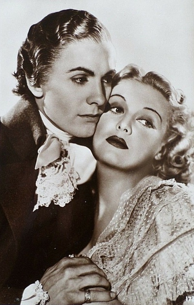 伦敦劳埃德公司剧照的剧照