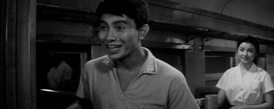 裸的太阳剧照的剧照