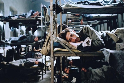 钢琴家剧照的剧照