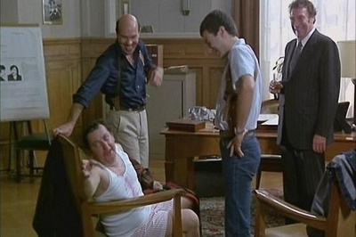 糊涂警官剧照的剧照