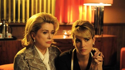 花瓶剧照的剧照