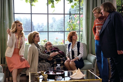 花瓶剧照的剧照