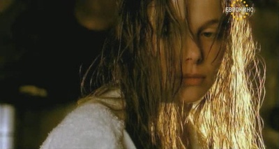 异国寻母剧照的剧照