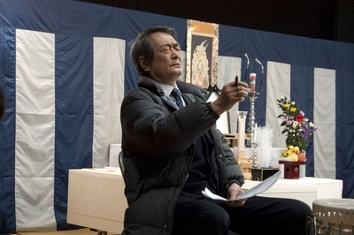 入殓师剧照的剧照