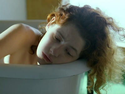 悲哀于我剧照的剧照