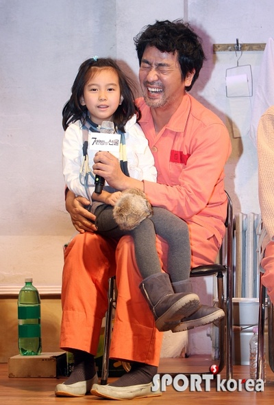 7号房的礼物剧照的剧照