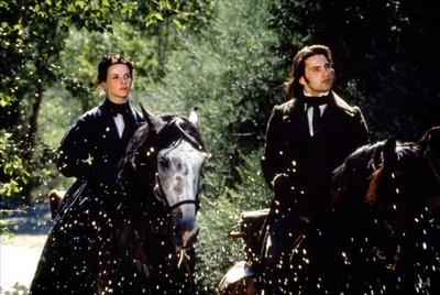 屋顶上的轻骑兵剧照的剧照