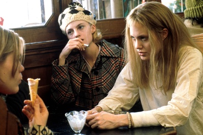 移魂女郎剧照的剧照