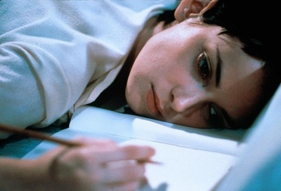 移魂女郎剧照的剧照