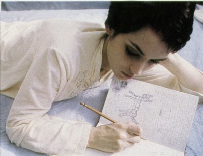 移魂女郎剧照的剧照