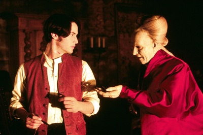 惊情四百年剧照的剧照