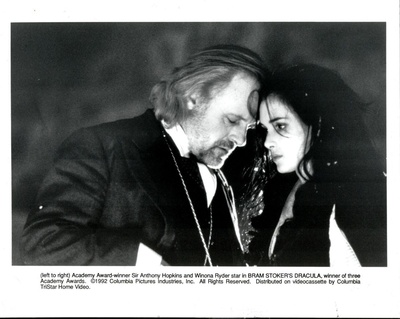 惊情四百年剧照的剧照