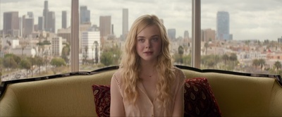 霓虹恶魔剧照的剧照