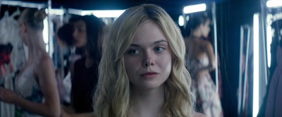 霓虹恶魔剧照的剧照