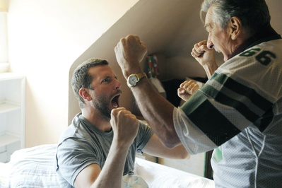 乌云背后的幸福线剧照的剧照