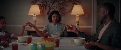 隐藏人物剧照的剧照