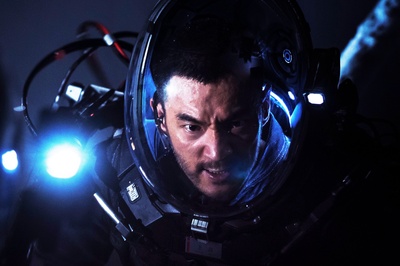 流浪地球剧照的剧照