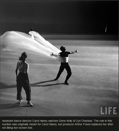 雨中曲剧照的剧照