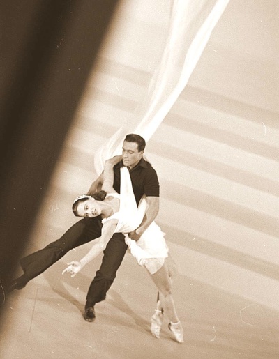 雨中曲剧照的剧照