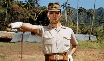 战场上的快乐圣诞剧照的剧照