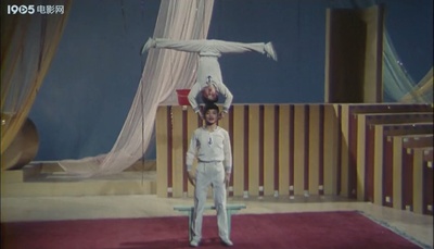 穿校服的小兵剧照的剧照