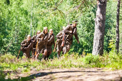 这里的黎明静悄悄剧照的剧照