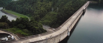 林中漫步剧照的剧照