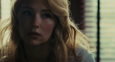 火车上的女孩剧照的剧照