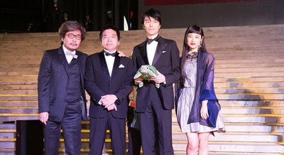 爱与和平剧照的剧照