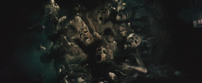 鬼驱人剧照的剧照