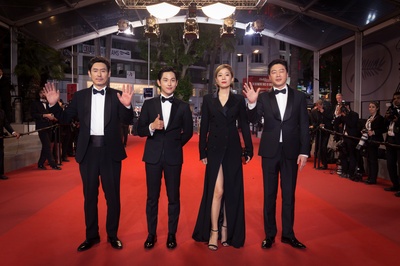 不汗党剧照的剧照