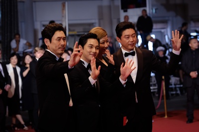 不汗党剧照的剧照