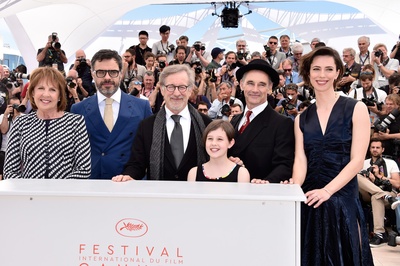 圆梦巨人剧照的剧照