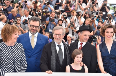 圆梦巨人剧照的剧照