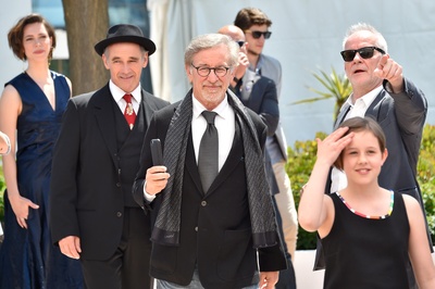 圆梦巨人剧照的剧照