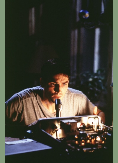 黑洞频率剧照的剧照