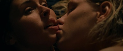 她唇之下剧照的剧照