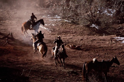大地惊雷剧照的剧照